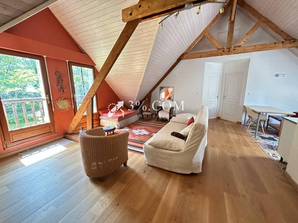 Maison 8 pièce(s) 5 chambre(s) 205 m²