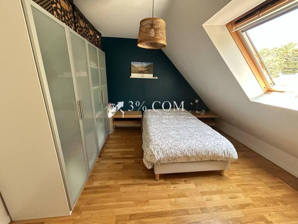 Maison 8 pièce(s) 5 chambre(s) 205 m²