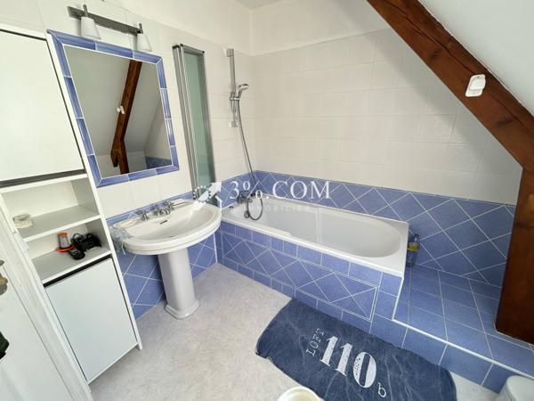 Maison 8 pièce(s) 5 chambre(s) 205 m²