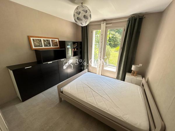 Maison 8 pièce(s) 5 chambre(s) 205 m²