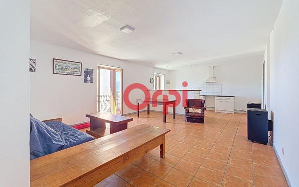 Appartement à vendre    4 pièces • 112 m2 Enveitg