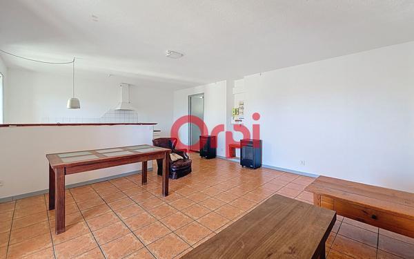 Appartement à vendre    4 pièces • 112 m2 Enveitg