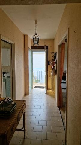 Maison proche ecoles , gare TGV , pharmacie , autoroute A 10