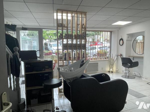 Locminé, local professionnel en centre-ville