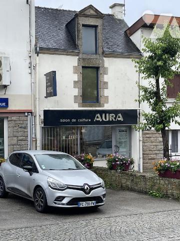 Locminé, local professionnel en centre-ville