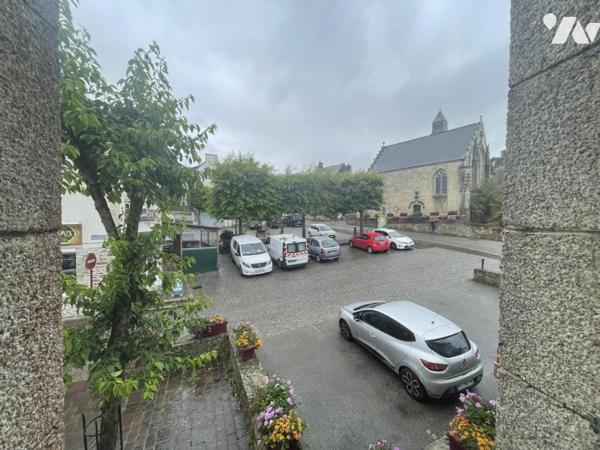 Locminé, local professionnel en centre-ville