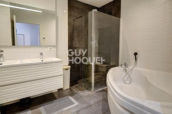 À vendre : 2 Appartements 3 pièces et 2 pièces à Oullins Pierre-Bénite