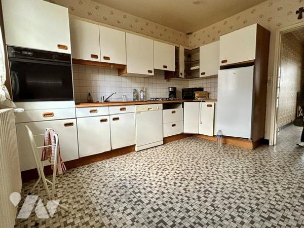 Pavillon sur sous-sol dans un quartier calme