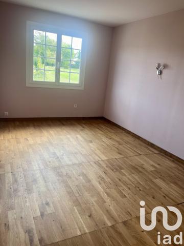 House for sale 3 rooms 88 m² Saint-Savin