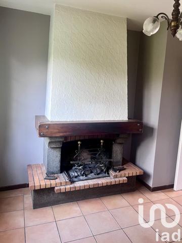 House for sale 3 rooms 88 m² Saint-Savin