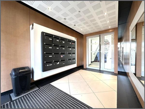 Appartement T2 récent avec balcon et parking !