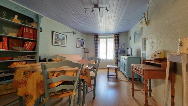 Appartement à vendre    3 pièces • 55,62 m2    Serres