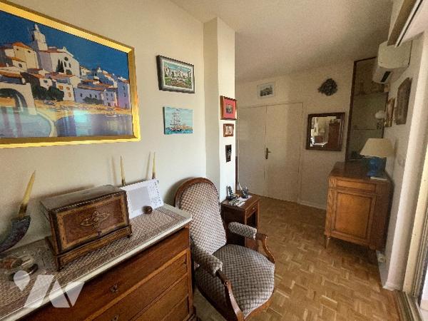 T2 C.FLAMARION/LONGHAMP 13004,  dernier étage 9° , surf: 67m²+ terrasse 12m² et balcon mer et ville