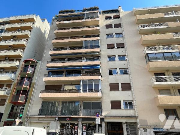 T2 C.FLAMARION/LONGHAMP 13004,  dernier étage 9° , surf: 67m²+ terrasse 12m² et balcon mer et ville