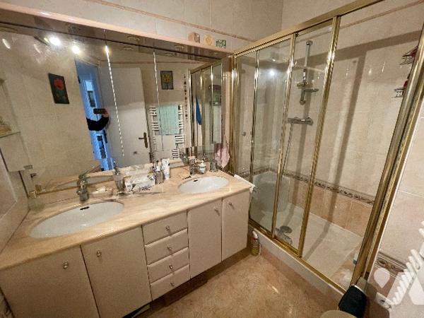 T2 C.FLAMARION/LONGHAMP 13004,  dernier étage 9° , surf: 67m²+ terrasse 12m² et balcon mer et ville