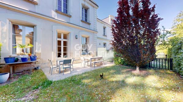 RARE COEUR DE ST CYR SUR LOIRE