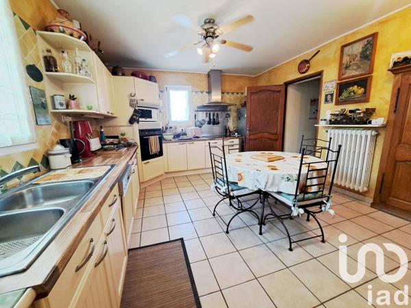 Maison à vendre 7 pièces 220 m² Carpentras