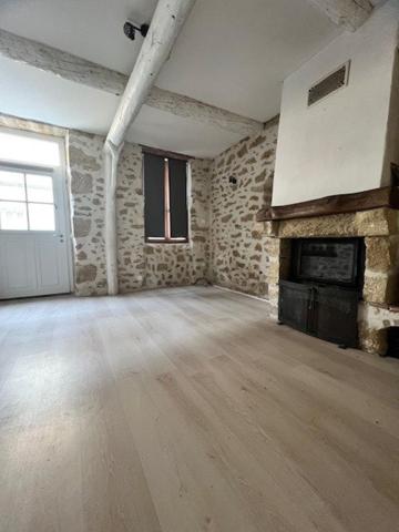 Maison de village rénovée sur 3 niveaux