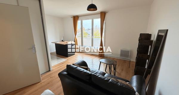 Location Studio meublé 28.15 m² - Montigny-le-bretonneux 78180