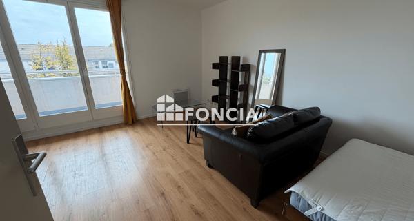 Location Studio meublé 28.15 m² - Montigny-le-bretonneux 78180