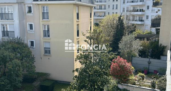 Location Appartement 3 pièces 66.12 m² - Le Plessis-robinson 92350