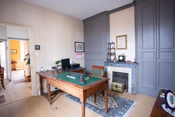 Maison de ville XIXe siècle – 5 chambres – 185 m² – Rochefort centre