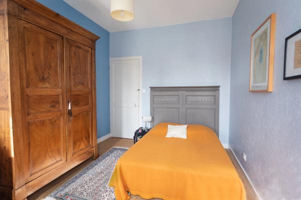 Maison de ville XIXe siècle – 5 chambres – 185 m² – Rochefort centre