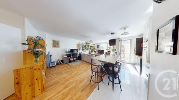 Appartement F3 à vendre  3 pièces - 76,25 m2 IVRY SUR SEINE - 94