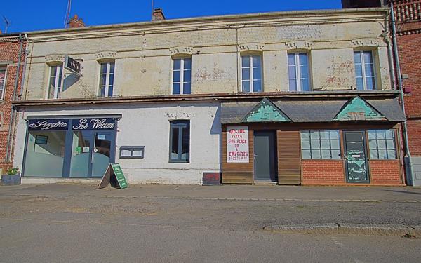 Immeuble à vendre    7 pièces •  Roye