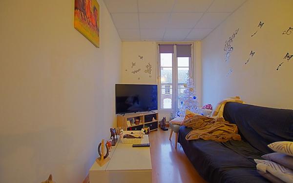 Immeuble à vendre    7 pièces •  Roye