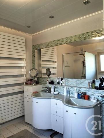 Maison à vendre  10 pièces - 254,40 m 2   LA MACHINE  - 58