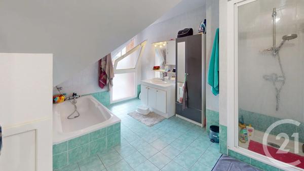 Appartement F5 à vendre  5 pièces - 106 m 2   DOUBS  - 25