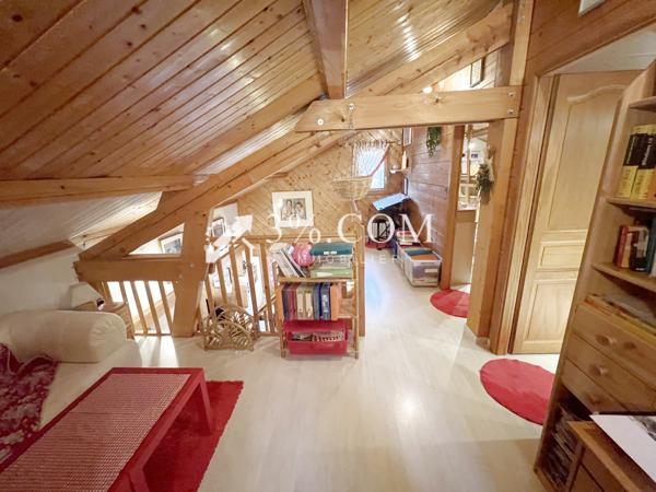 Chalet 9 pièce(s) 4 chambre(s) 147 m²