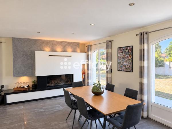 Maison
         5 pièces
        - 162 m² Bien prestige 730 000 € *