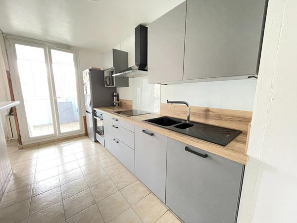 Appartement Angers 4 pièce(s) 85.47 m2,  
Angers 49000
