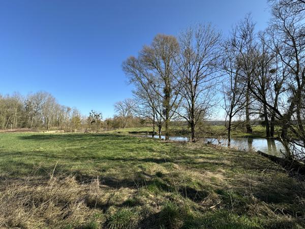 Mouron (08250) Corps de ferme avec granges et pâtures