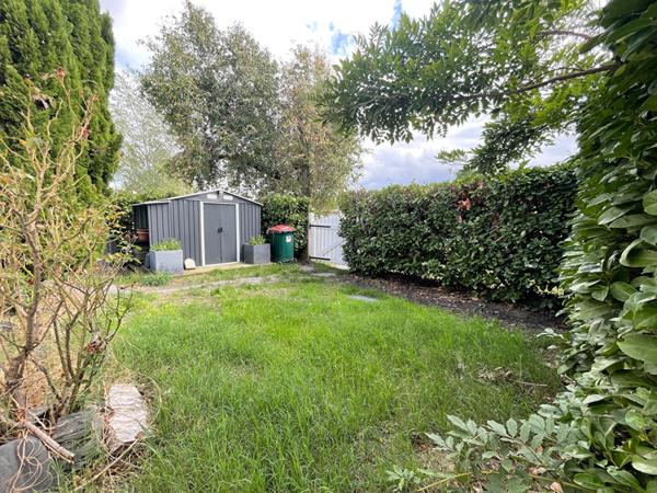 PESSAC - SAINT MARTIN - Maison a etage - 99m2 - 3 chambres - Jardin - Terrasse