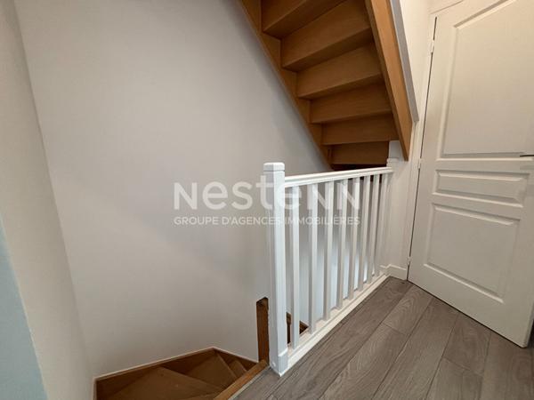 Nestenn Igny - Maison de ville en triplex au calme dans une cour privative avec faibles charges de copropriété - Igny Bourg  Proche écoles  JB Corot et La Salle, commerces, Ligne V et bus, axes routiers , proche Vélizy et Plateau de Saclay.