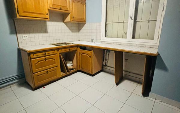 Appartement à vendre    4 pièces • 76 m2 Stains