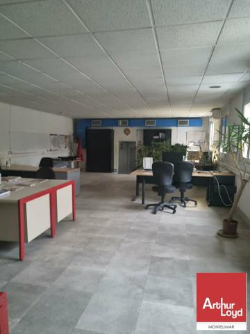 Idéal Investisseur - Montélimar - Centre ville - Quartier gare - Immeuble de bureaux en R+2