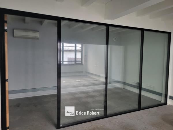 Bureaux en location duplex rénové Lyon 7 proche métro et garages
