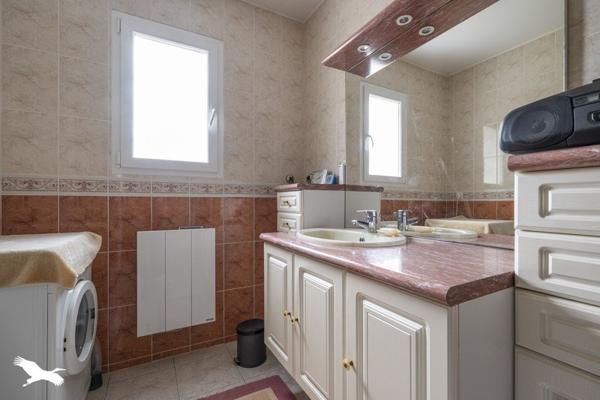 Maison 282 500 € Le Château-d'Oléron 4 p 94 m² DPE D