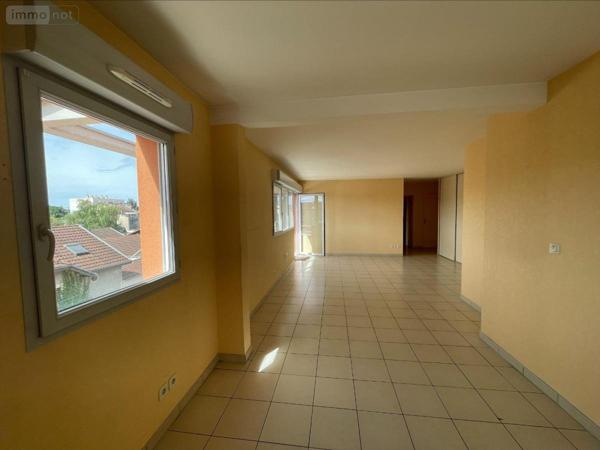 Appartement à vendre à Bourg-en-Bresse dans l'Ain (01000), ref : 01083-1909