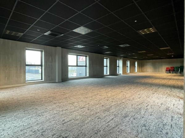 A LOUER - MONTIVILLIERS - BUREAUX - 454 m2 - NEUF