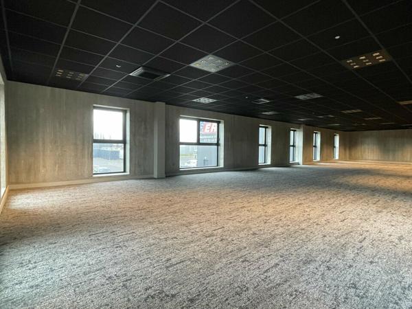 A LOUER - MONTIVILLIERS - BUREAUX - 454 m2 - NEUF