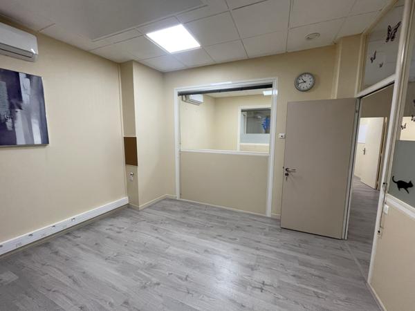 PLATEAU DE BUREAUX PMR -154 m2 - A VENDRE - SOISSONS