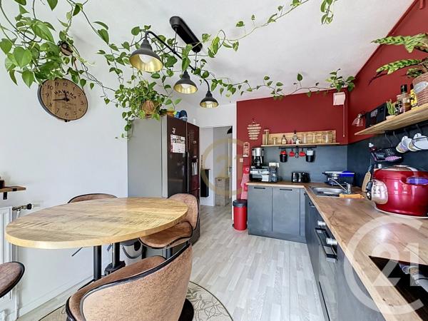 Appartement F4 à vendre  4 pièces - 78,11 m 2   ESSERT  - 90