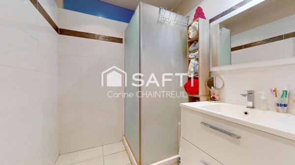 T3 fonctionnel, lumineux et pensé pour la vie de famille.