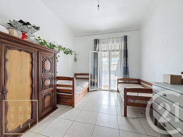 Appartement F3 à vendre  3 pièces - 75 m2 ILLE SUR TET - 66