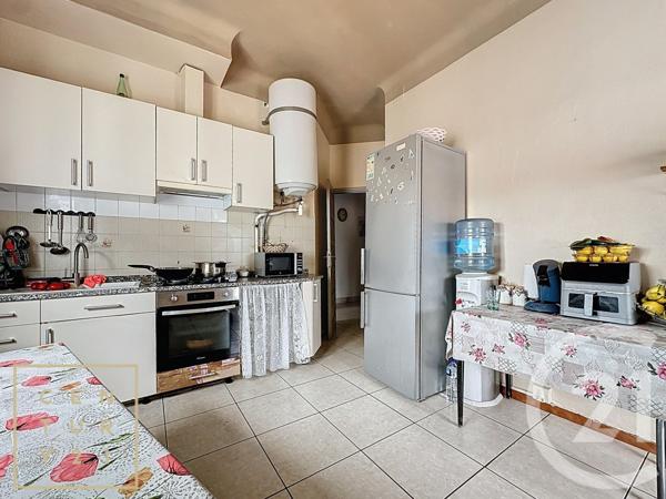 Appartement F3 à vendre  3 pièces - 75 m2 ILLE SUR TET - 66